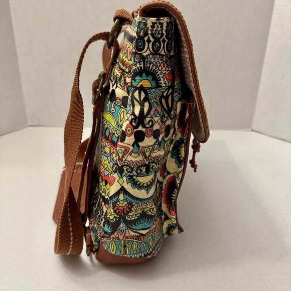 Sakroots Artist Circle Boho Convertible Crossbody Backpack Colorful Pattern NWT - Picture 4 of 12